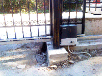 
Автоматична врата с конзолно плъзгане